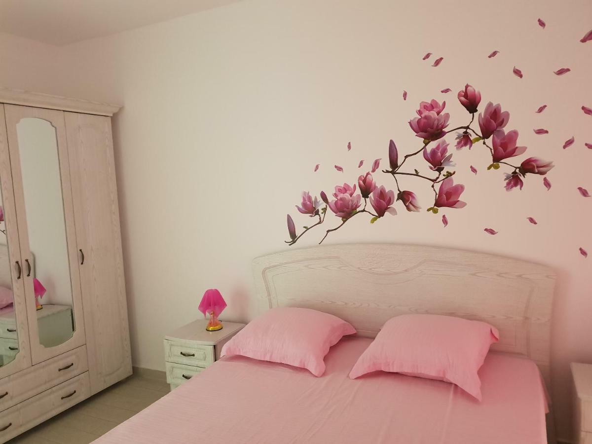 Rubik Apartament Мамая Экстерьер фото